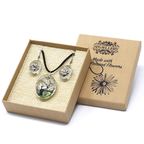 Schmuck-Set aus echten Blüten