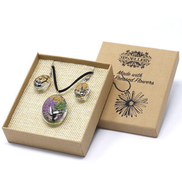 Schmuck-Set aus echten Blüten