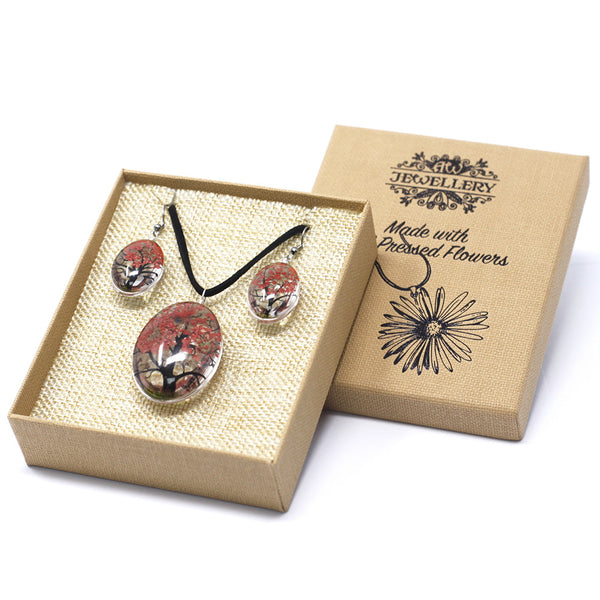 Schmuck-Set aus echten Blüten